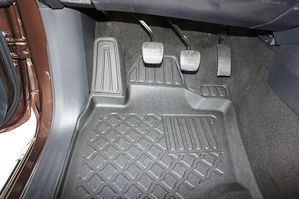 Podlahové vaničky přesné - Nissan Navara 16R